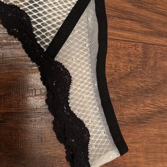 NWT- Victoria’s Secret Thong- Small - Picture 6 of 7